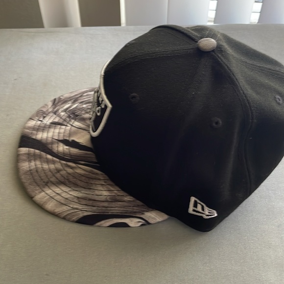 Raiders SnapBack - Picture 3 of 4